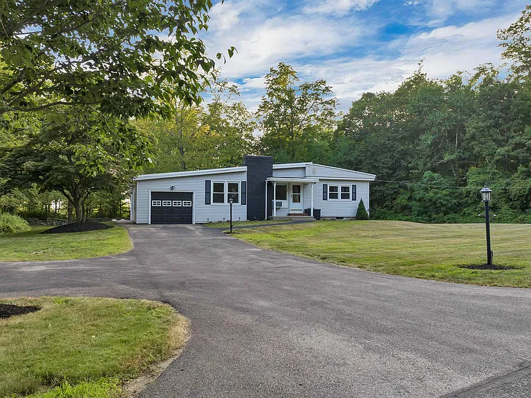 1 Mockingbird Hill Rd — Photo 32