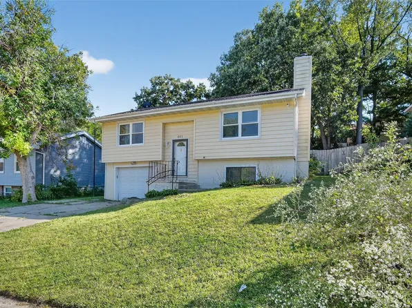 801 E Hackley Ave, Des Moines, IA 50315