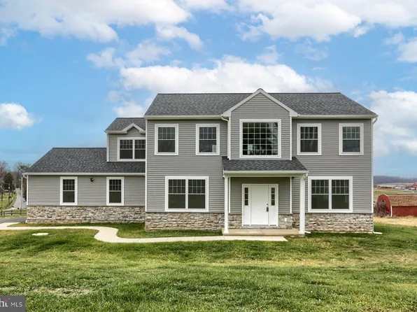 451 Frogtown Rd, Pequea, PA 17565