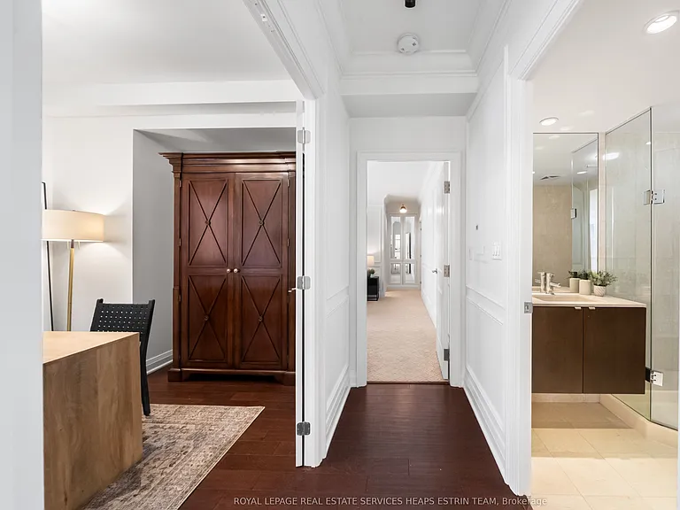 1430 Yonge St #509 — Photo 17