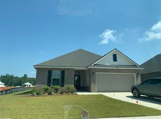 17075 Lafayette Dr, Robertsdale, AL 36567