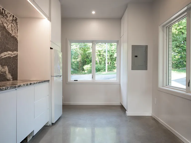 297 Morton Ave #BACK HOUSE — Photo 20