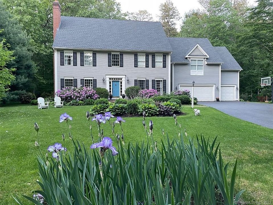 1st image of 12 Chatsworth Pl