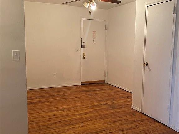 5th image of 4200 Herkimer Pl APT 6A