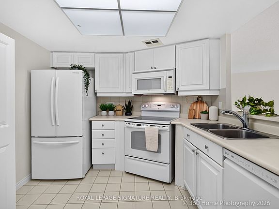 3rd image of 20 Guildwood Pkwy #801