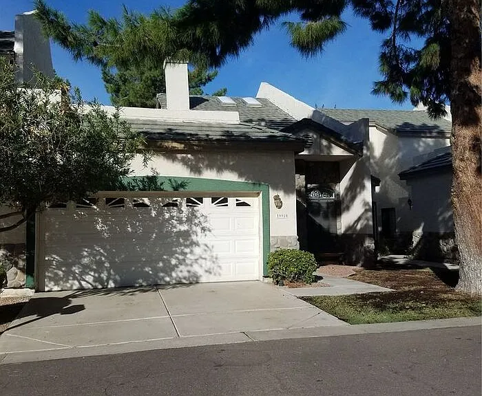 19980 N Matilda Ln — Photo 1