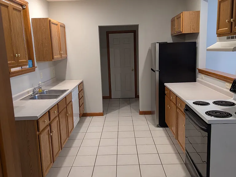 561 Mountfort Rd #A — Photo 8