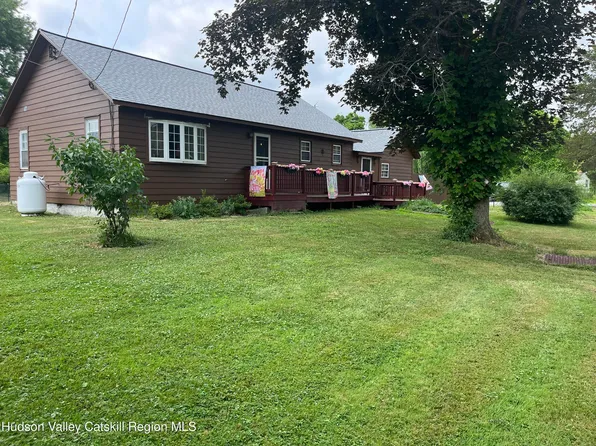 2938 Sunset Blvd., Stottville, NY 12172