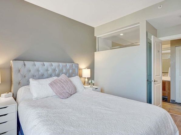 2 bedroom rental in Surrey — photo 12