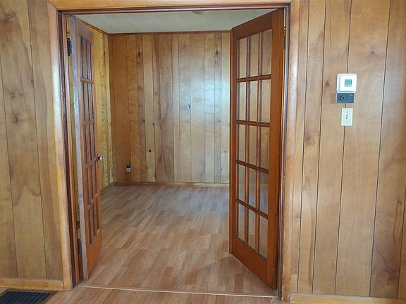 4th image of 508 Hanna St