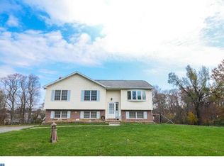 137 Coldstream Rd, Phoenixville, PA 19460