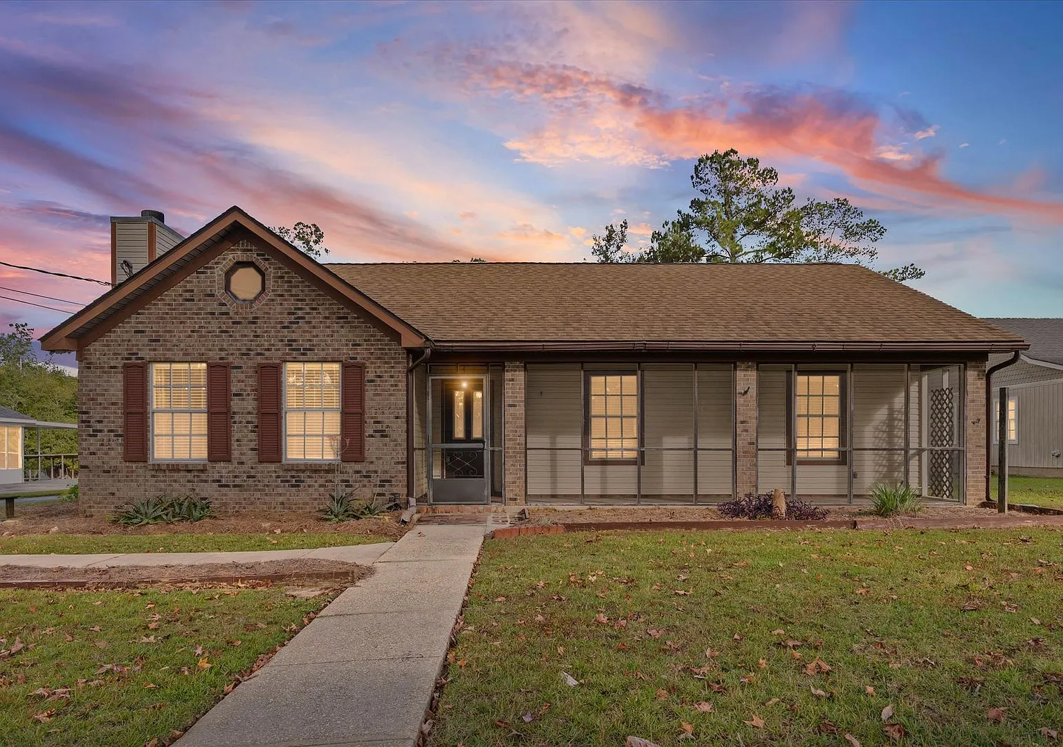 Charming Fairhope Home for Rent Convenient Location & Great Outdoor Space! — Photo 1