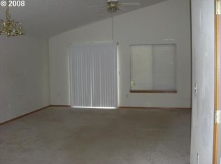 58979 Alexandra Ln, Saint Helens, OR 97051