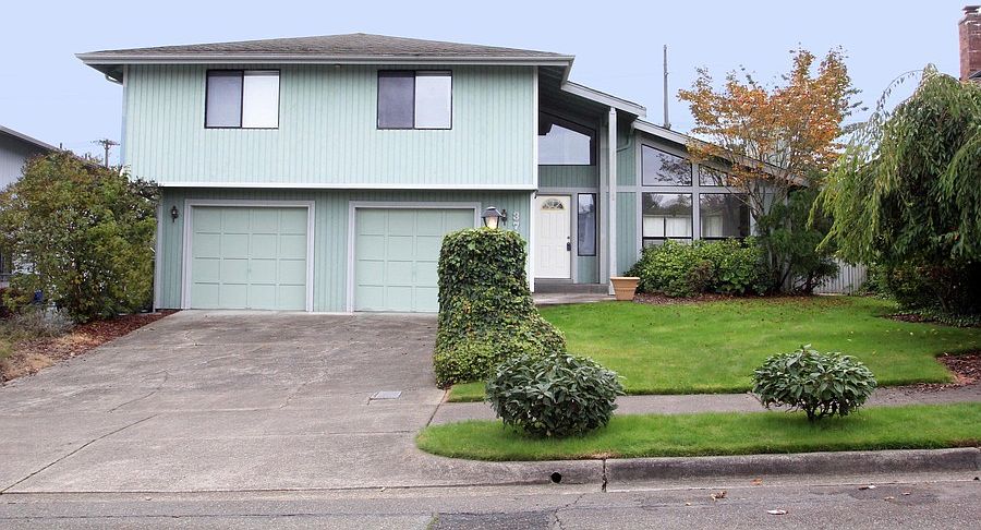 1st image of 3740 Commencement Bay Dr