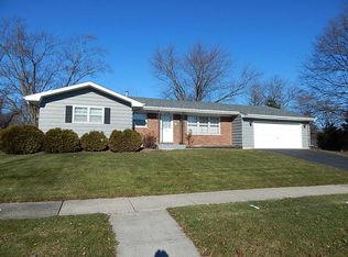 1134 Fairwood Dr, Elgin, IL