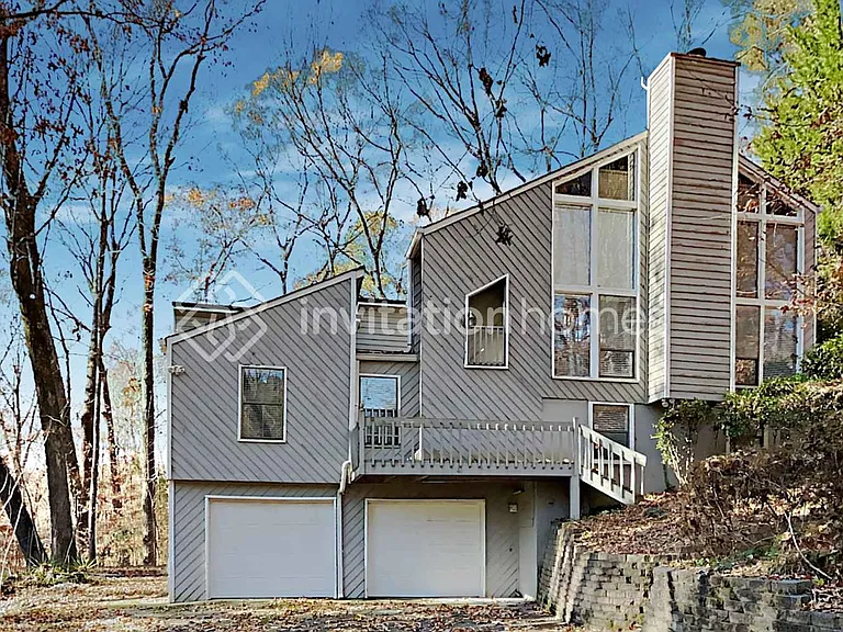 3516 Cedar Valley Dr SE — Photo 1