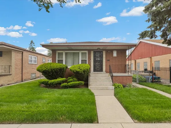 (undisclosed Address), Chicago, IL 60620