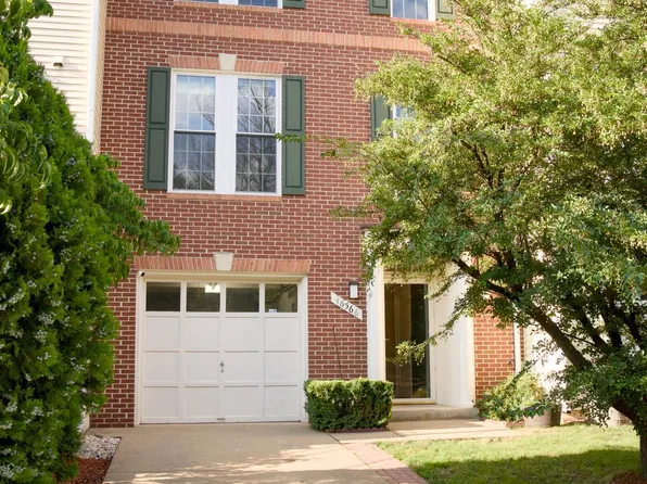 46566 River Meadows Ter, Sterling, VA 20165