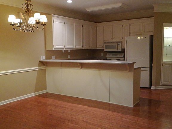 5th image of 141 Dove Haven Dr