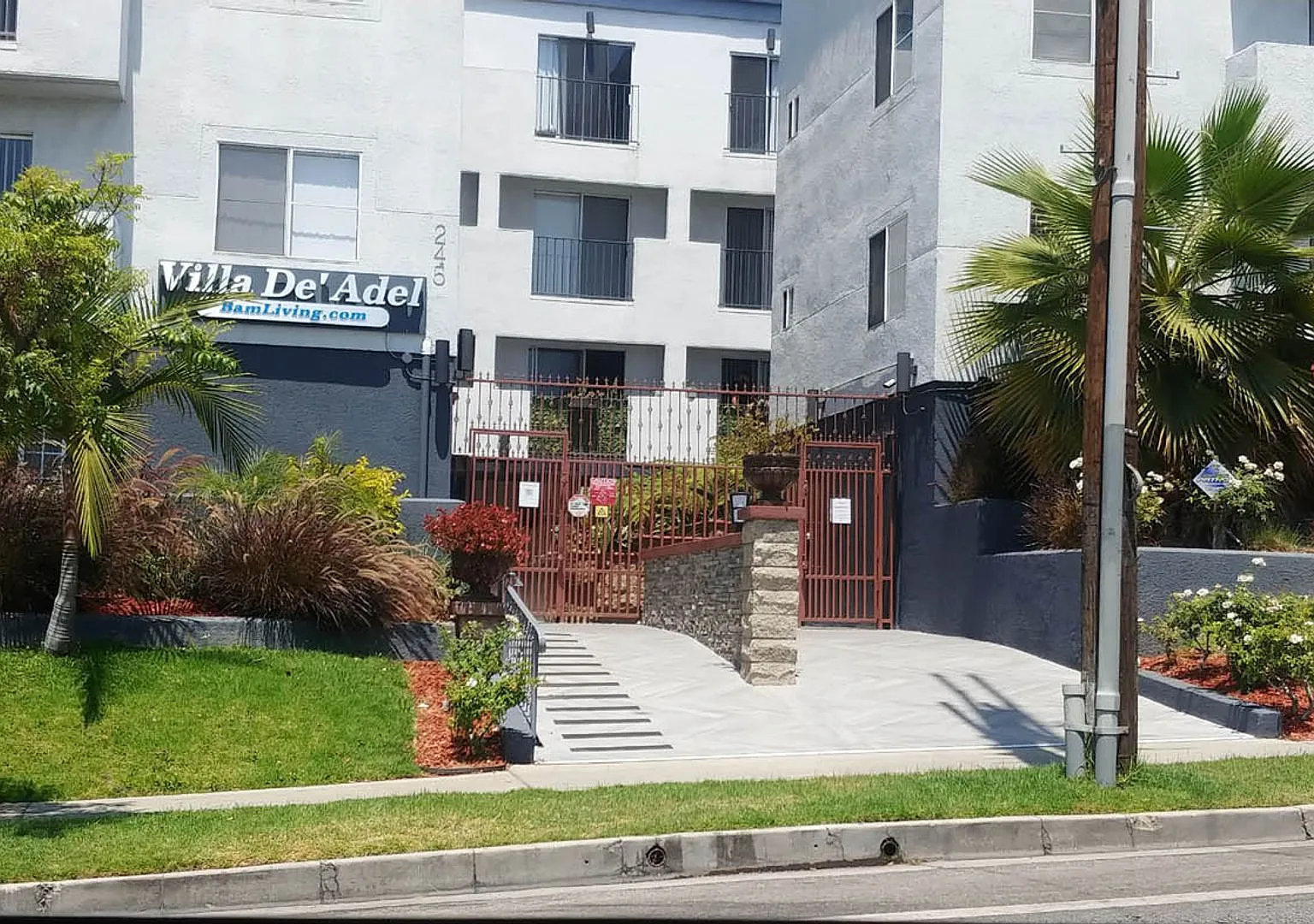 Villa De Adel Apts — Photo 1