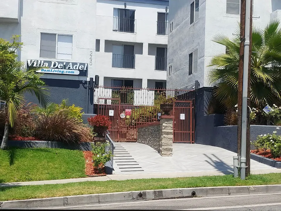 Villa De Adel Apts