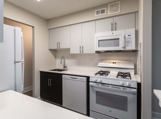 Lions Gate Apartments, Philadelphia, PA 19116