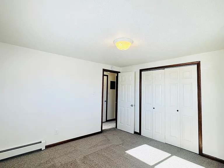 1419 Coffman St — Photo 14
