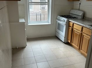 9102 111th St APT 1F, Richmond Hill, NY 11418