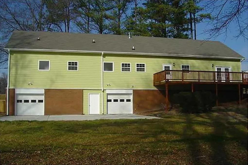 4 bed, 2.5 bath, 3024 sqft, $2,800 — Photo 2