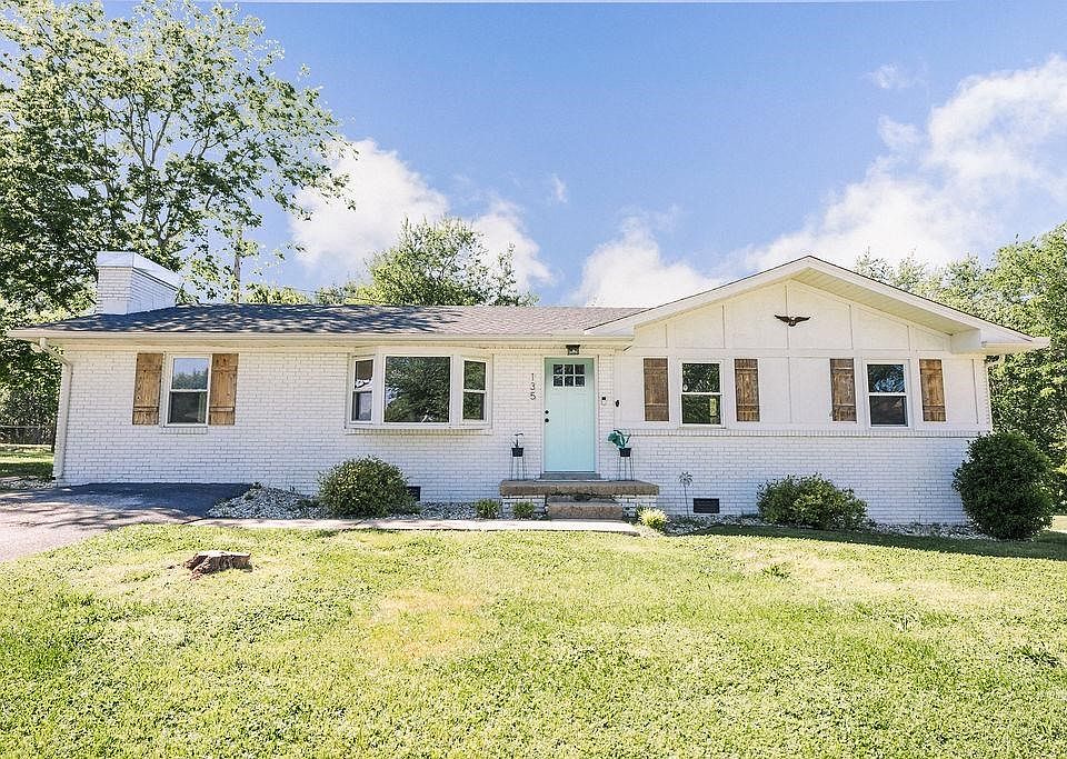 1st image of 135 Windy Cir