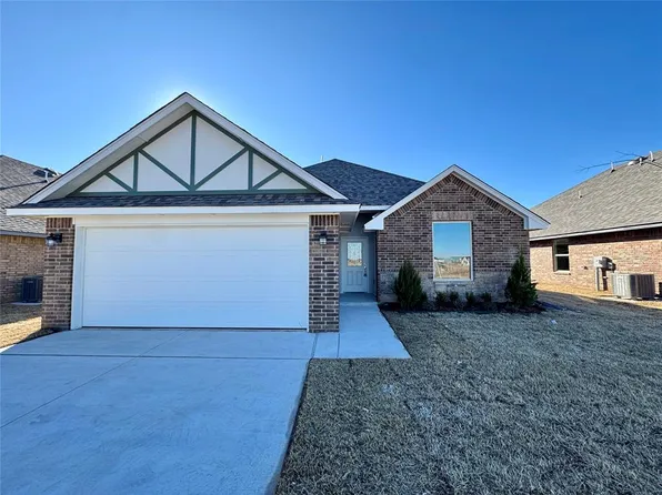 9328 NW 143rd St, Yukon, OK 73099