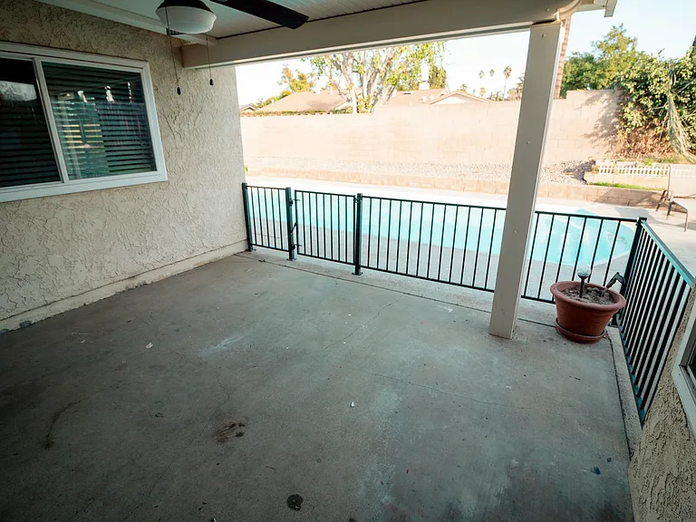 1943 S Belle Ave — Photo 38