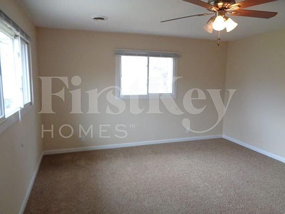 5th image of 447 Talala St