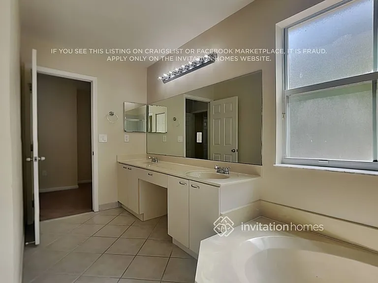 5352 SW 155th Ave — Photo 13