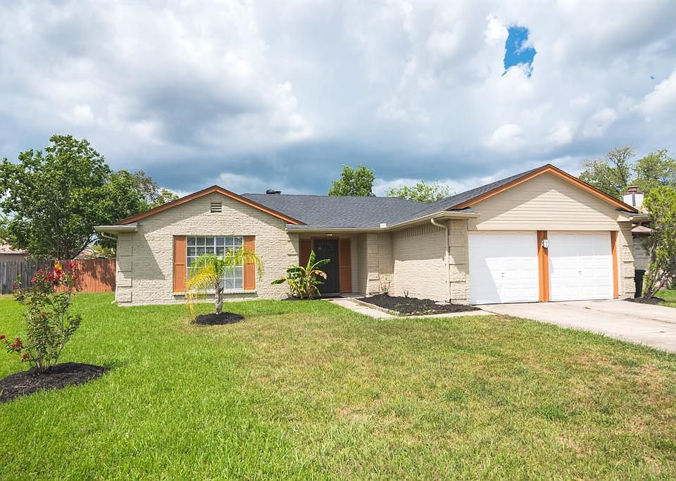 1st image of 16618 Quiet Quail Dr
