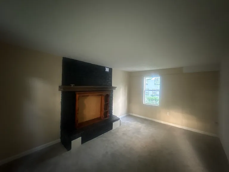 3721 N Lasalle St #1 — Photo 9