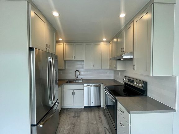 3rd image of 1390 Jackson St #301