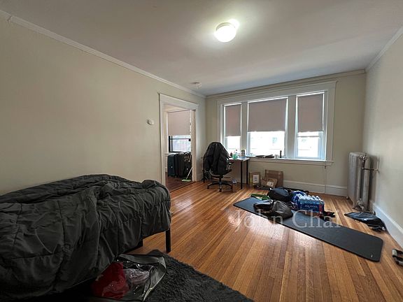 3rd image of 1615-1617 Commonwealth Ave #25