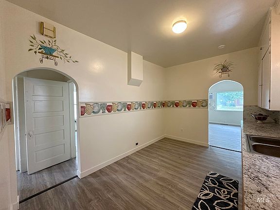 5th image of 245 W Court St