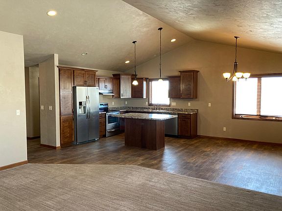 2nd image of N1818 Hyacinth Ct