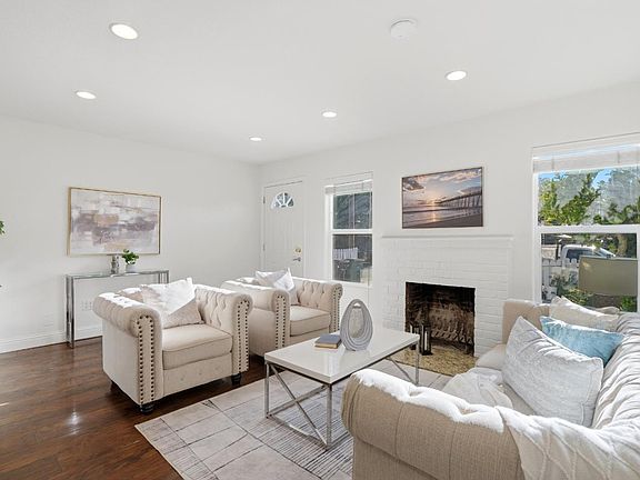 5th image of 1030 Bradley Way