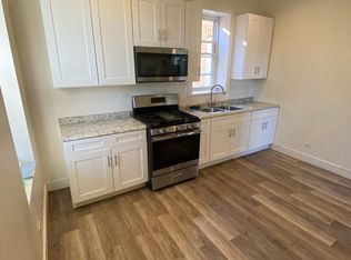 3819 W Monroe St APT 2R, Chicago, IL 60624