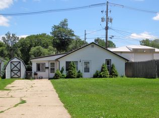 1316 S 11th St, Pekin, IL 61554