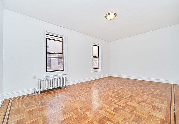 5th image of 121 Seaman Ave APT 3B