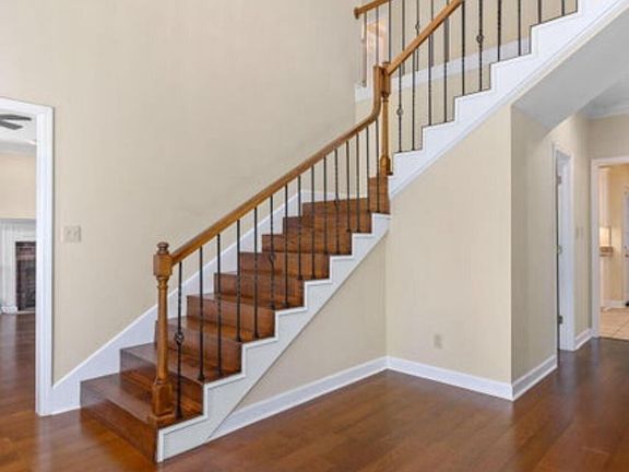 5th image of 4630 Whitechapel Ln