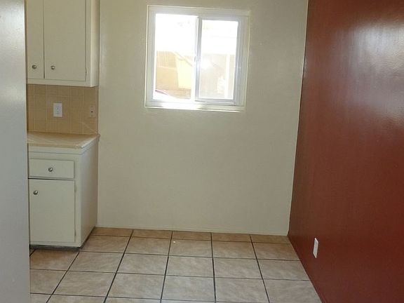 5th image of 11915 Manor Dr APT C