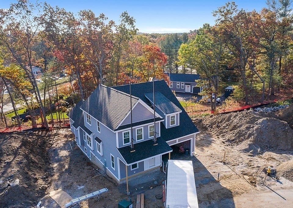2nd image of 23 Carlisle Rd #7