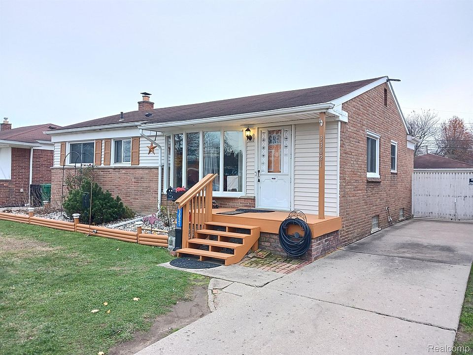 1st image of 33021 Sheridan St