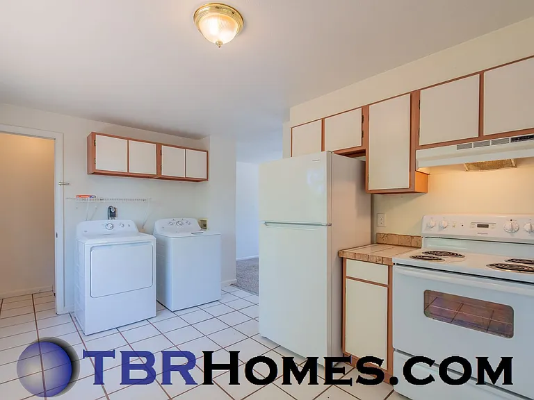 2340 W Harvard Ave — Photo 6