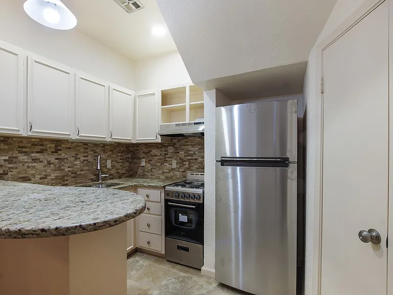 7707 Broadway St #23A — Photo 8